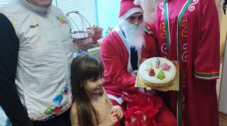 СЛАДКИШНИЦА, ДЖИНДЖИФИЛОВИ СЛАДКИ, ПОДАРЪЦИ И DJ В СОЦИАЛНИТЕ УСЛУГИ В ПЪРВОМАЙ